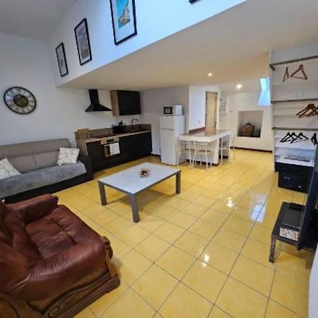 Apartamento La Petite Bulle Villeneuve-sur-Yonne Exterior foto