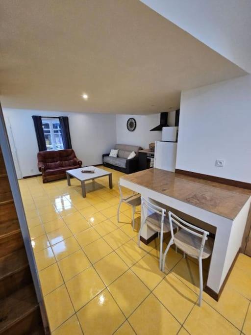 Apartamento La Petite Bulle Villeneuve-sur-Yonne Exterior foto